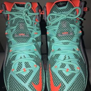 Nike LeBron 12 NSRL